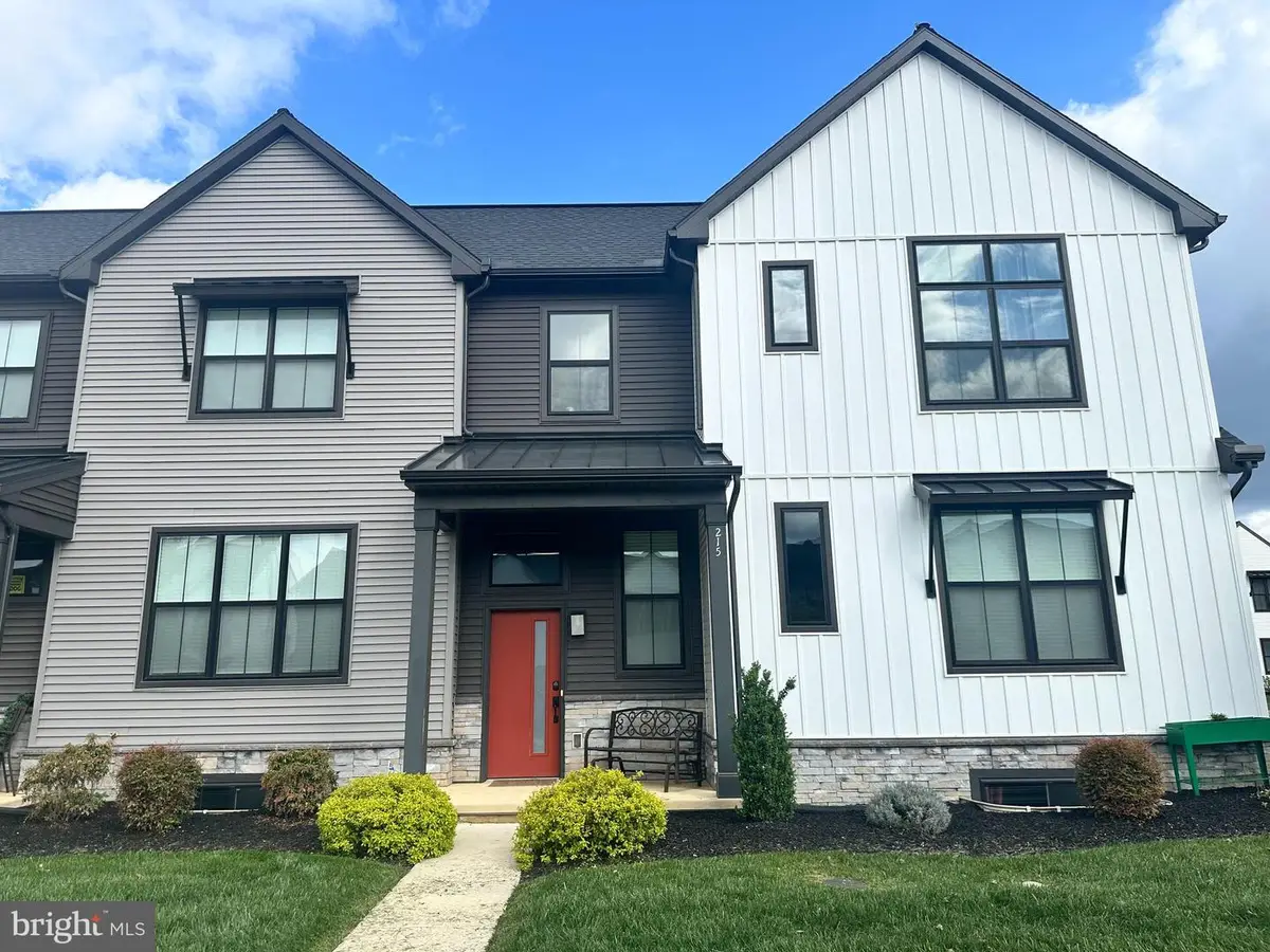 215 Estate Dr, Mechanicsburg, PA 17055 - #1