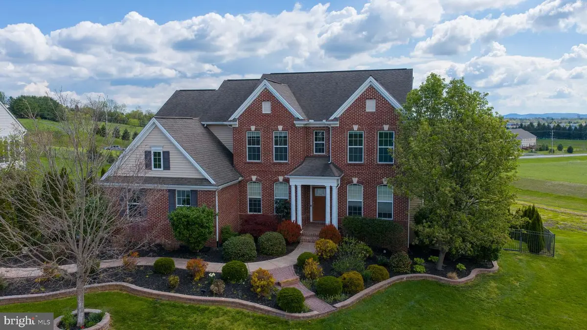 5 Bella Vista Drive, Mechanicsburg, PA 17050 - #1