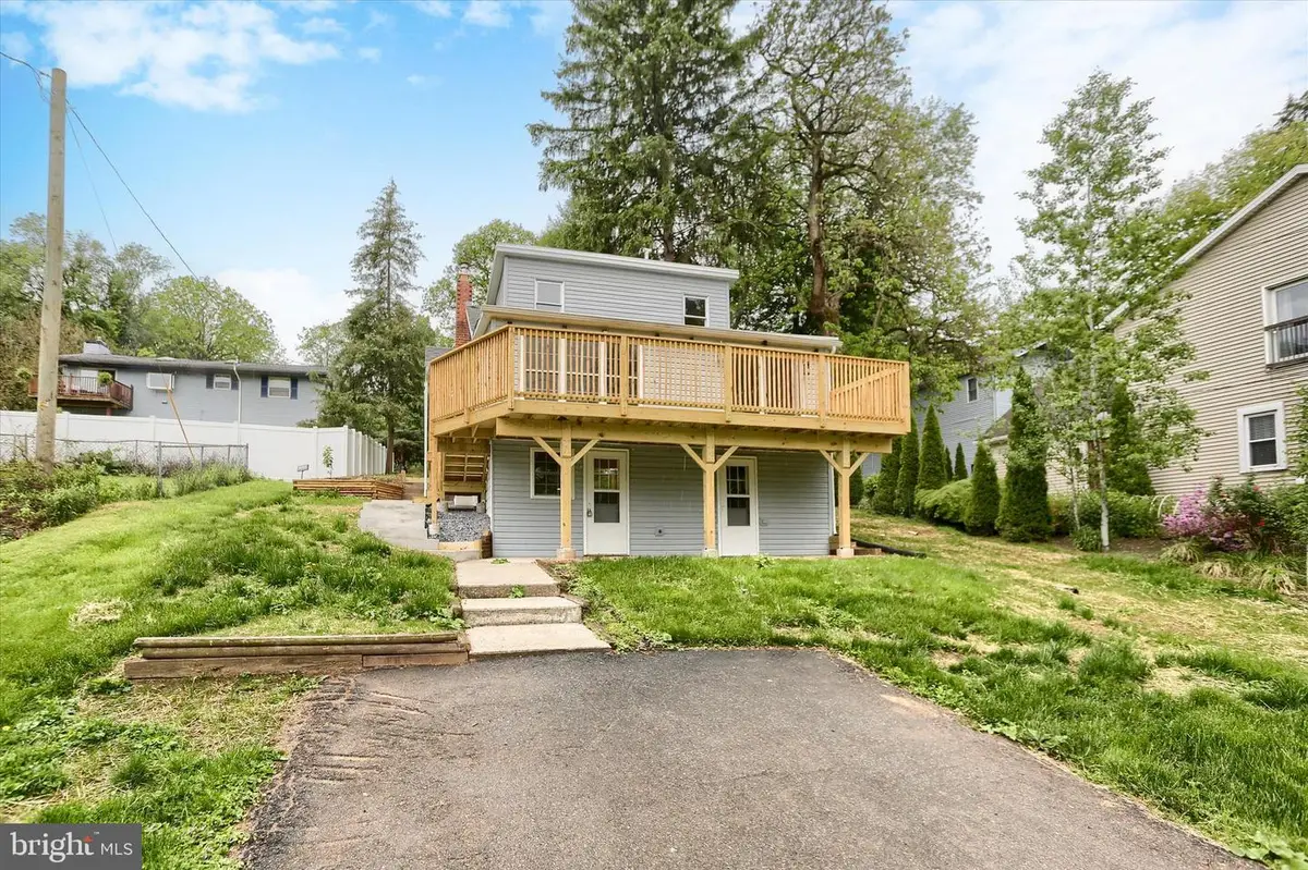 5008 Erbs Bridge Rd, Mechanicsburg, PA 17050 - #1
