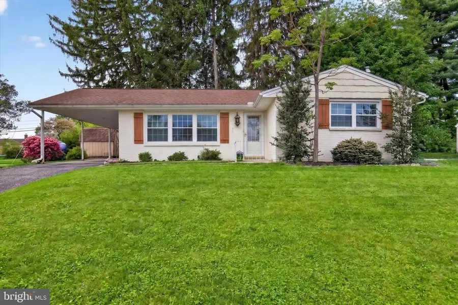 77 Hillside Cir, Camp Hill, PA 17011 - #2