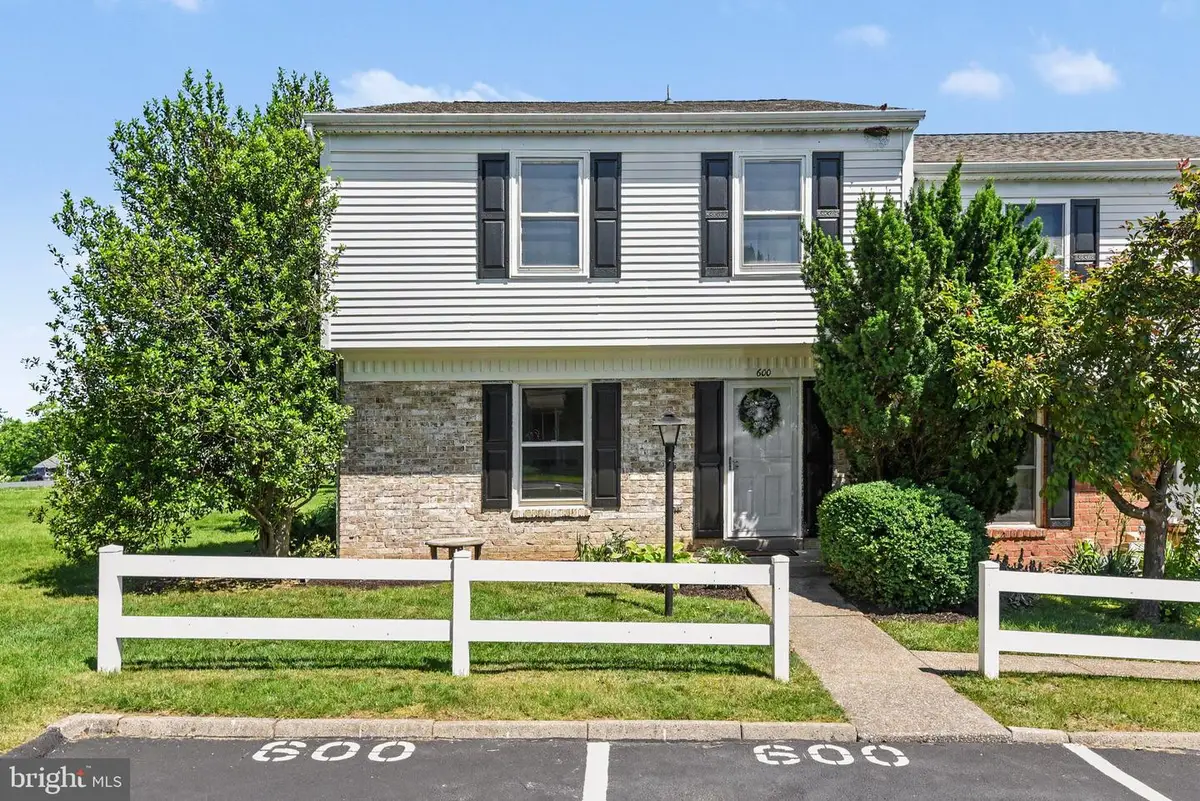 600 Allenview Dr, Mechanicsburg, PA 17055 - #1