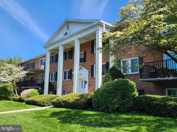 2109 Cedar Run Drive #208, CAMP HILL, PA 17011