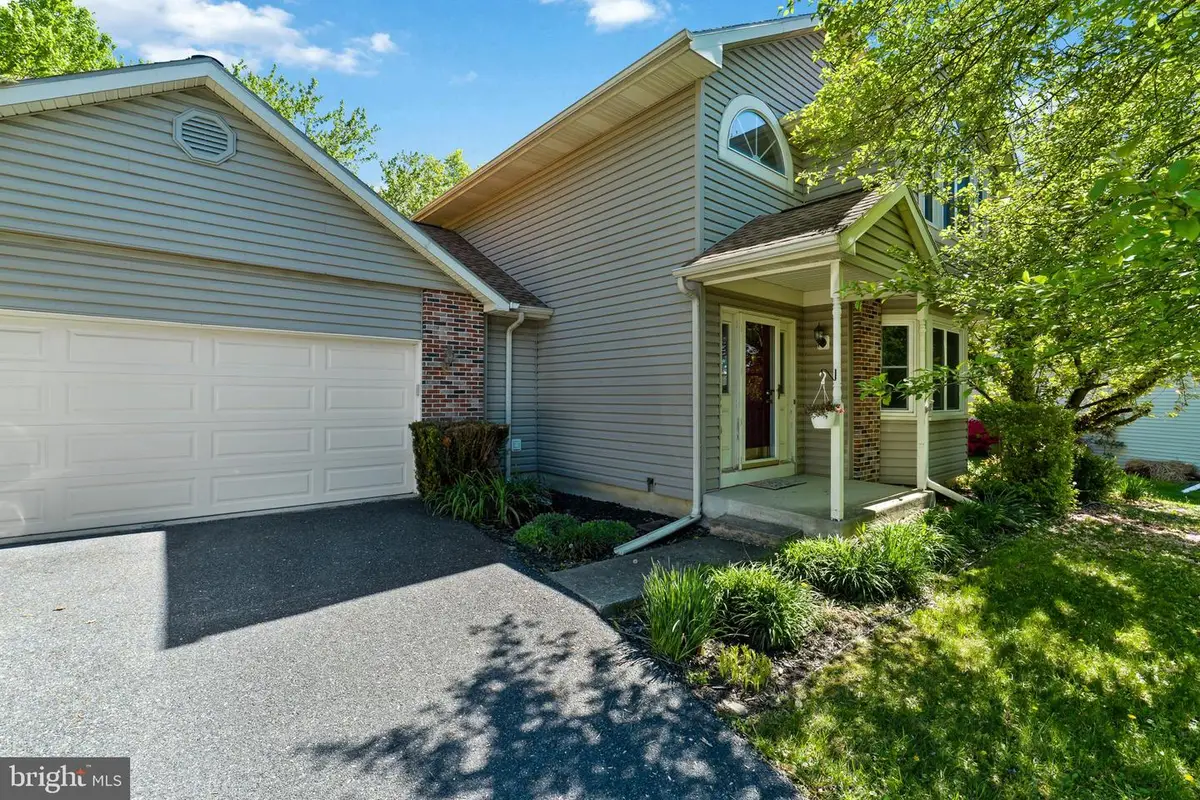 126 Mountain View Dr, Enola, PA 17025 - #1