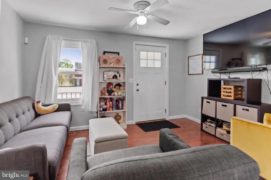 155 Lincoln St, Carlisle, PA 17013 - #3