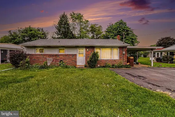 17 Hogestown Road, MECHANICSBURG, PA 17050