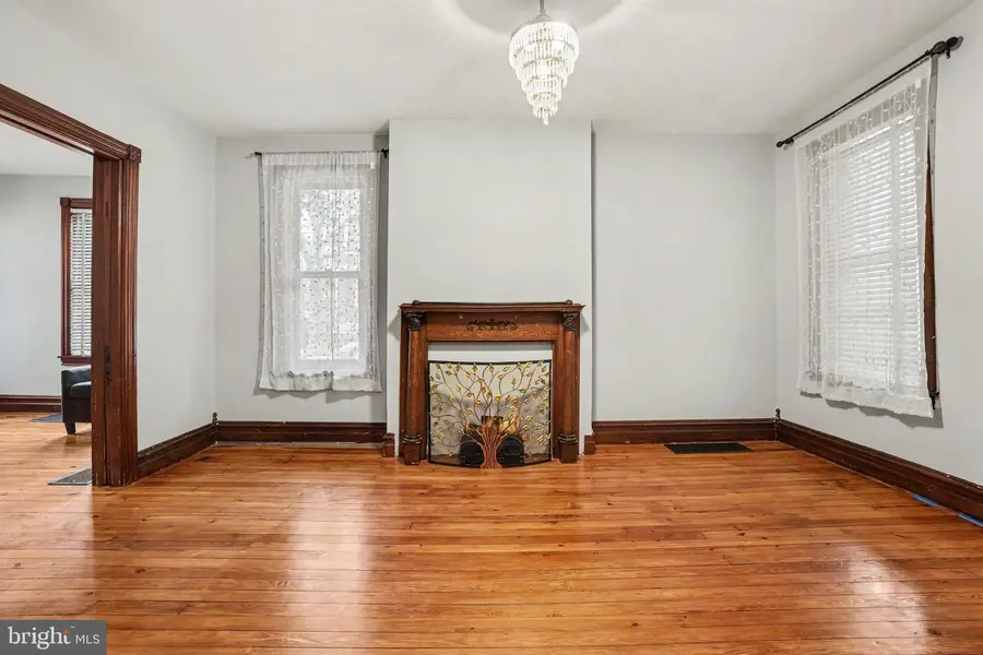 236 S West St, Carlisle, PA 17013 - #3