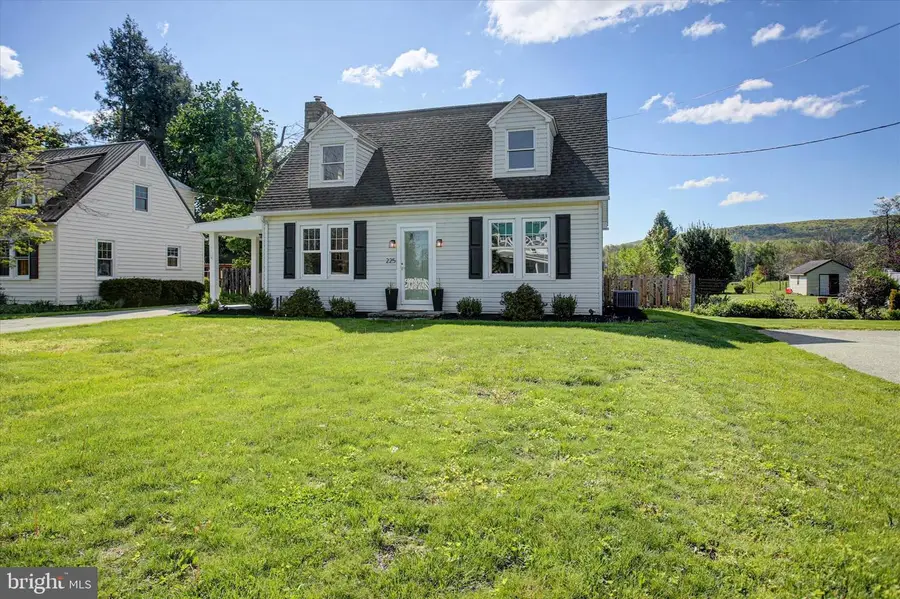 225 Pine Road, Mount Holly Springs, PA 17065 - #3