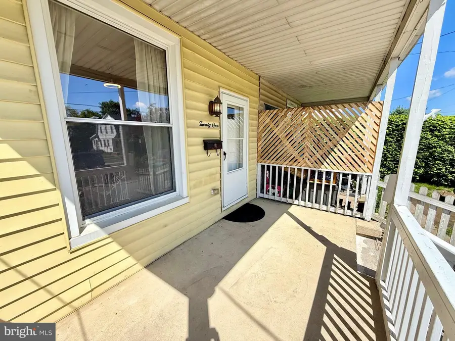 21 Altoona Ave, Enola, PA 17025 - #2