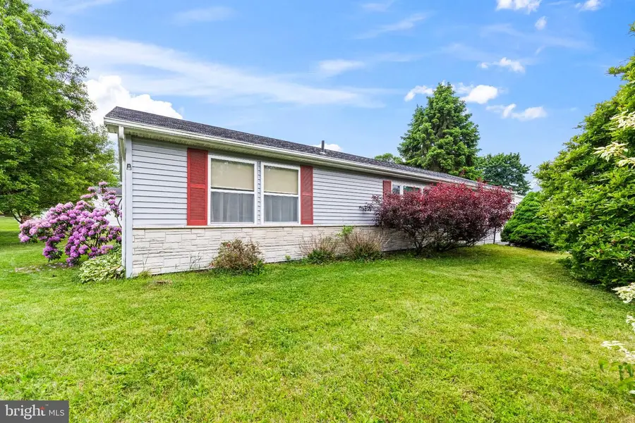 9 Raspberry Dr, Mechanicsburg, PA 17050 - #2