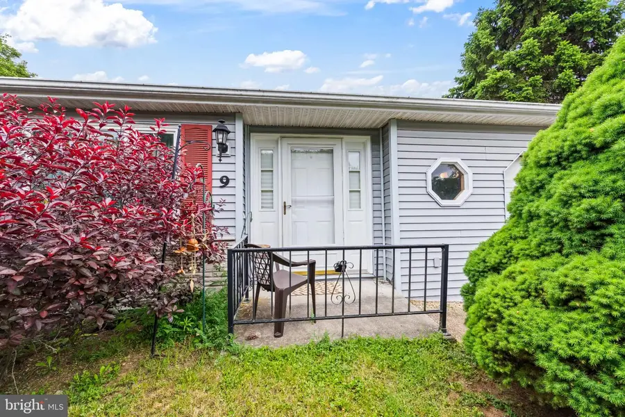 9 Raspberry Dr, Mechanicsburg, PA 17050 - #3