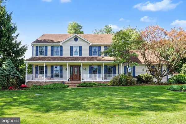 18 Minich Dr, CARLISLE, PA 17015