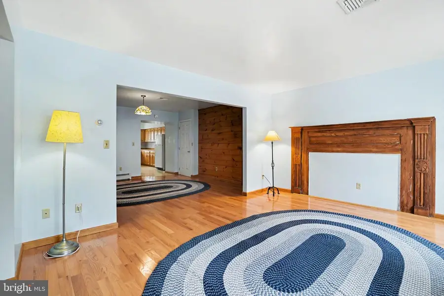 9 E Main Street, Newville, PA 17241 - #3