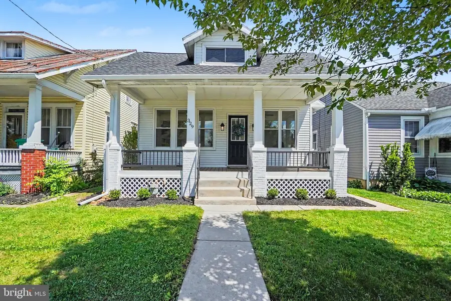 329 Franklin St, Carlisle, PA 17013 - #2