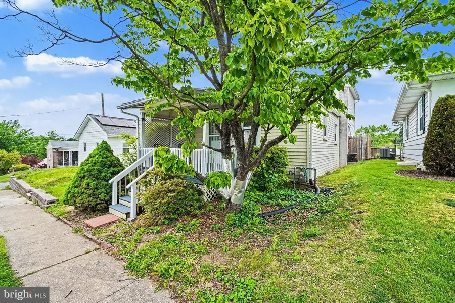 17 W Pine St, Enola, PA 17025 - #3