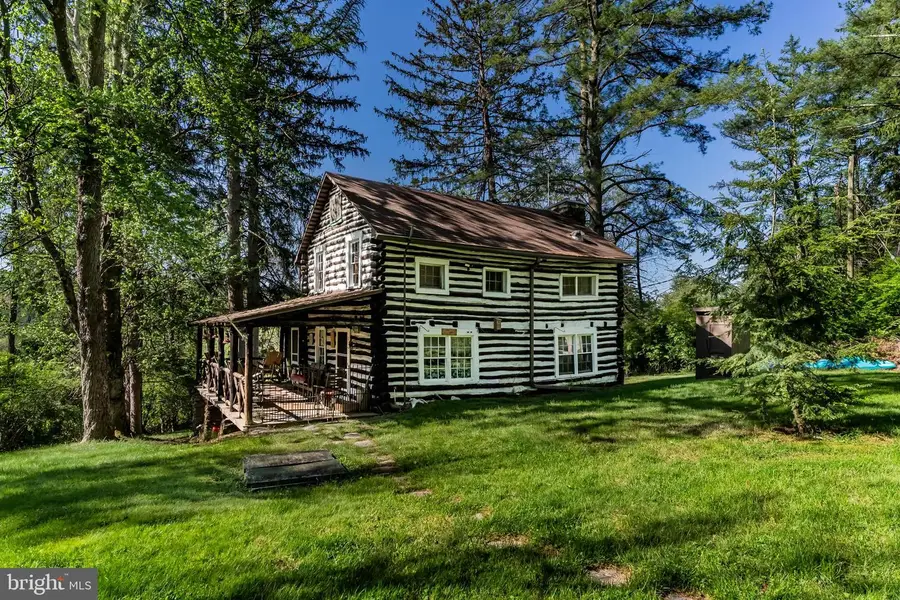 34 Old Water Race Rd, Gardners, PA 17324 - #2