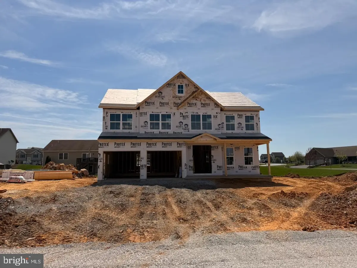 415 East Clarissa Dr, Shippensburg, PA 17257 - #1