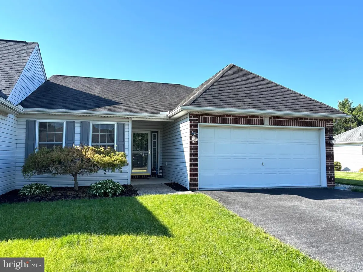 42 Ridgeway Dr, Mechanicsburg, PA 17050 - #1