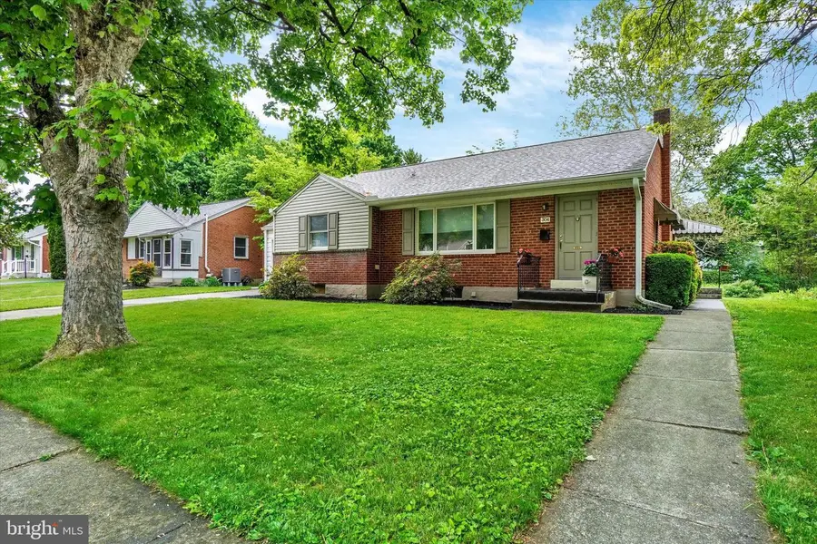 304 E Coover St, Mechanicsburg, PA 17055 - #2
