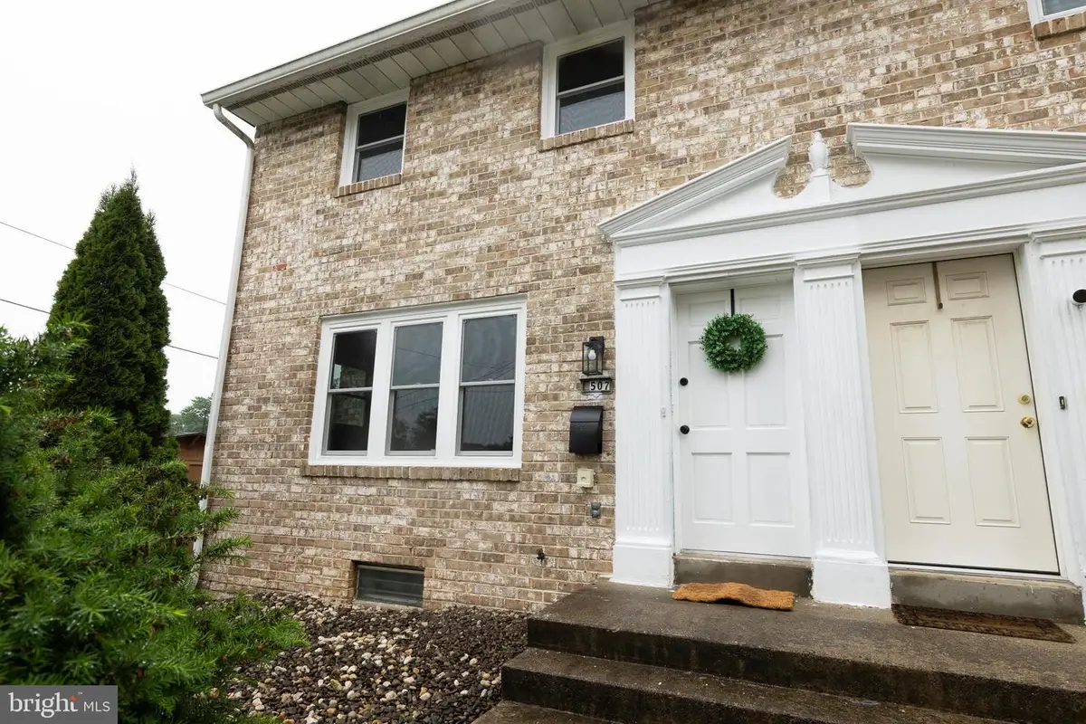 507 B St, Carlisle, PA 17013 - #1