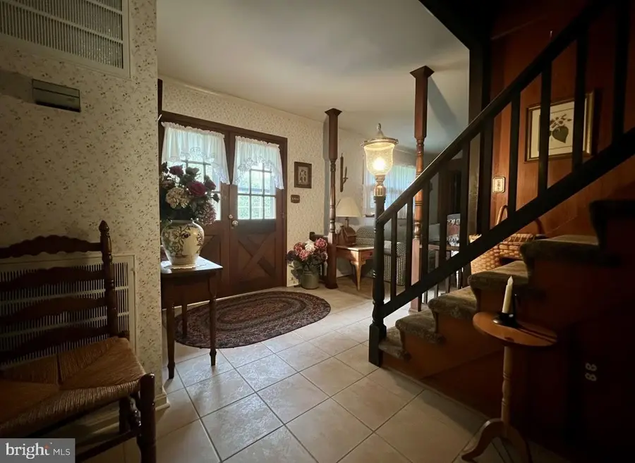 516 N Earl St, Shippensburg, PA 17257 - #3