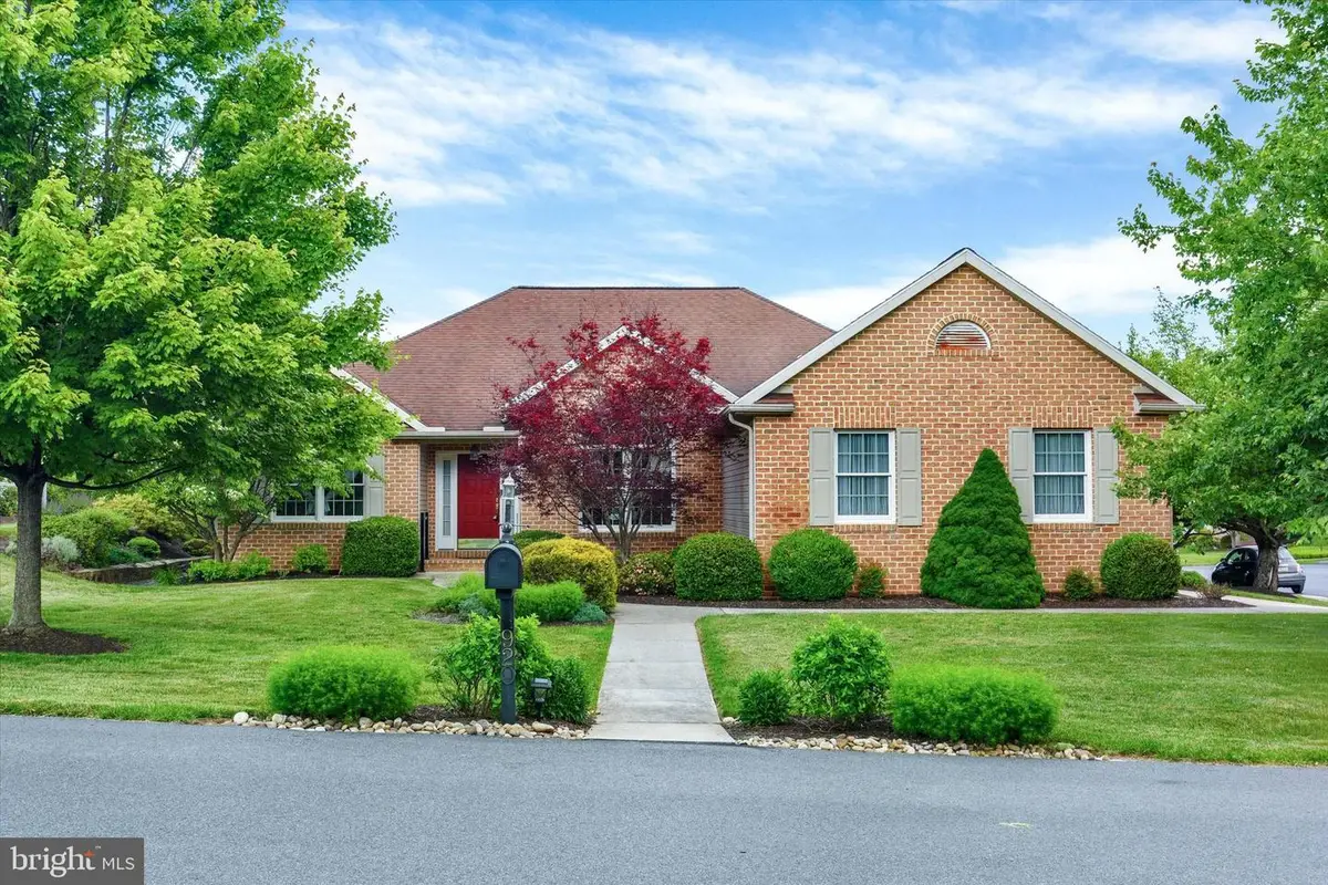 920 Woodley Dr, Mechanicsburg, PA 17050 - #1