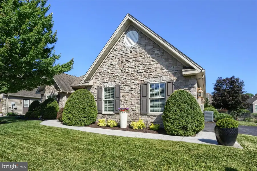 504 Nursery Dr S, Mechanicsburg, PA 17055 - #3