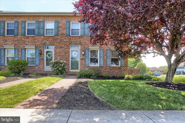 1500 Tussey Ct, MECHANICSBURG, PA 17050