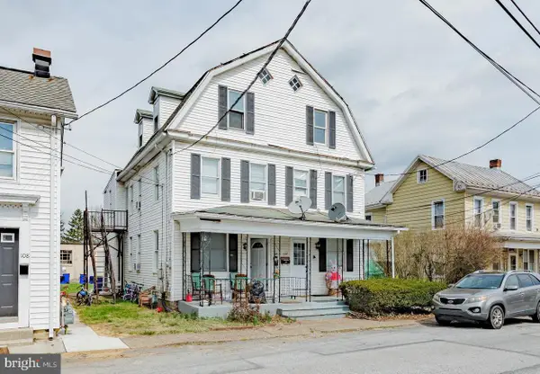 104-106 W Green St, MECHANICSBURG, PA 17055