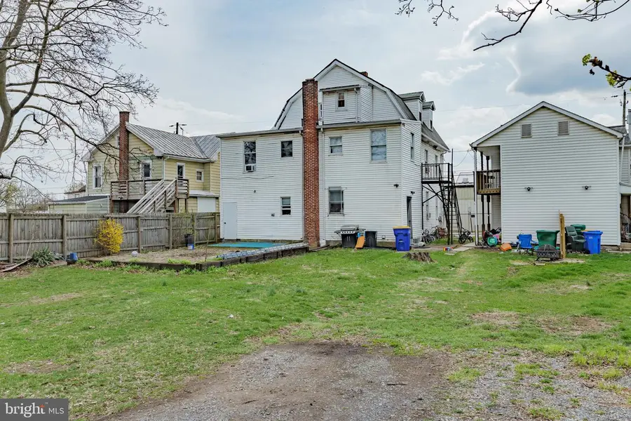 104-106 W Green St, Mechanicsburg, PA 17055 - #2