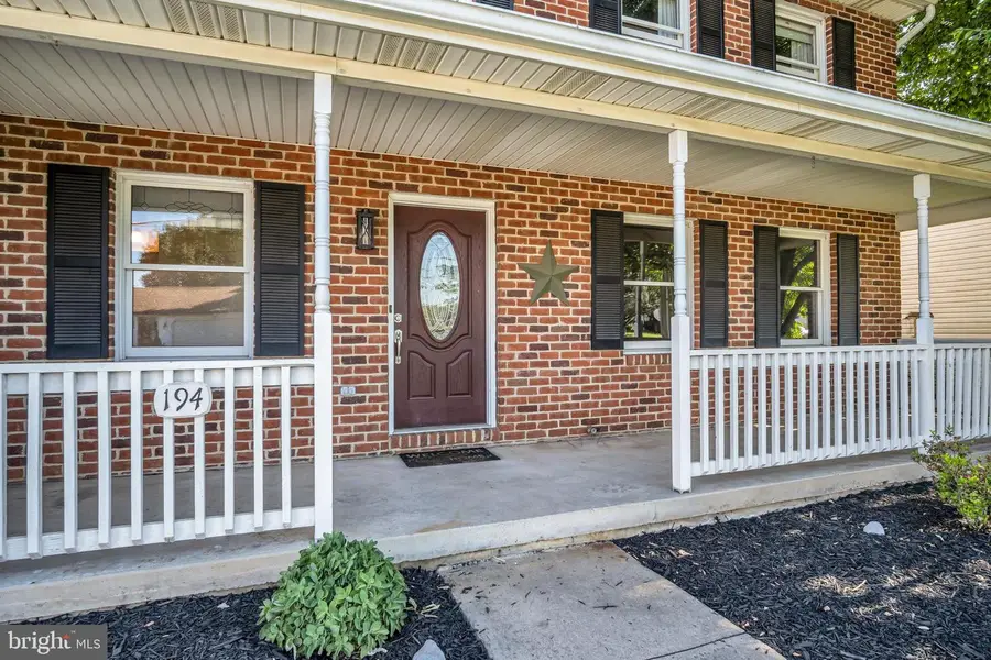 194 Fairview St, Carlisle, PA 17015 - #2