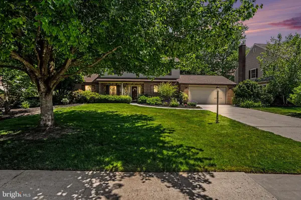 1204 Fleetwood Dr, CARLISLE, PA 17013