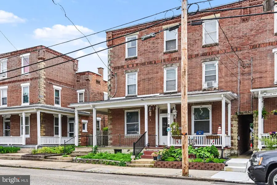 310 E North St, Carlisle, PA 17013 - #2