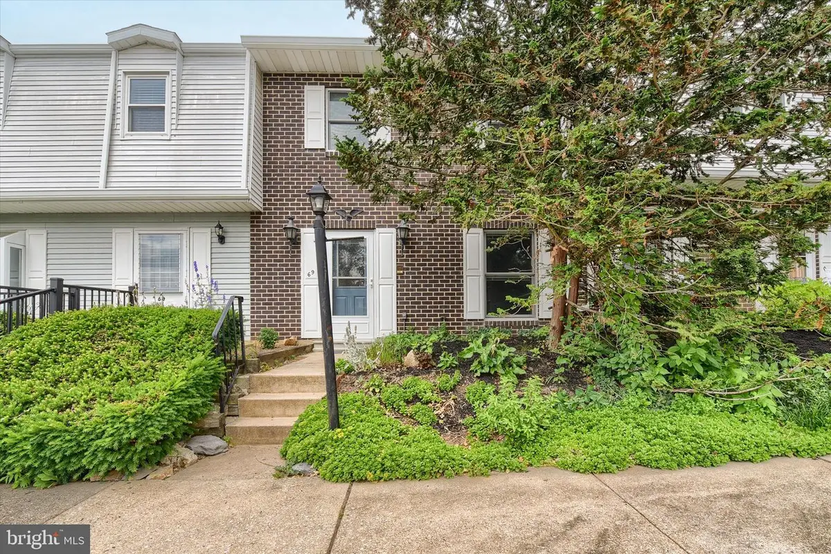 69 Drexel Pl, New Cumberland, PA 17070 - #1