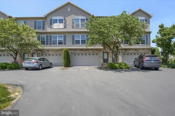 6343 Mercury Dr, MECHANICSBURG, PA 17050