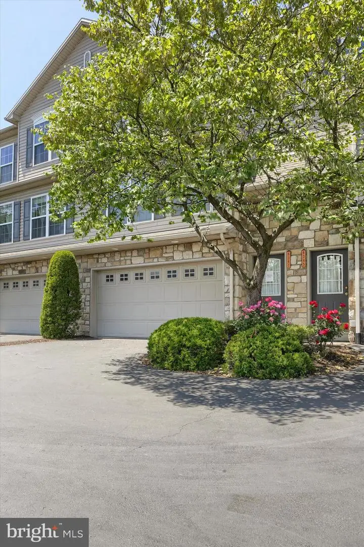 6347 Mercury Dr, Mechanicsburg, PA 17050 - #3