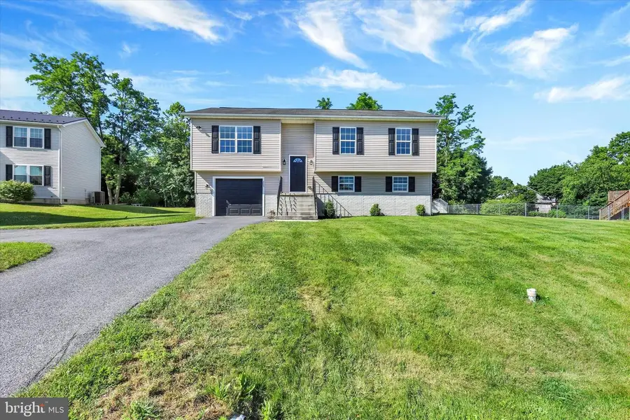 207 Pike Ct, Shippensburg, PA 17257 - #2