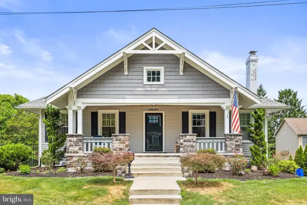 2010 Lenox St, CAMP HILL, PA 17011