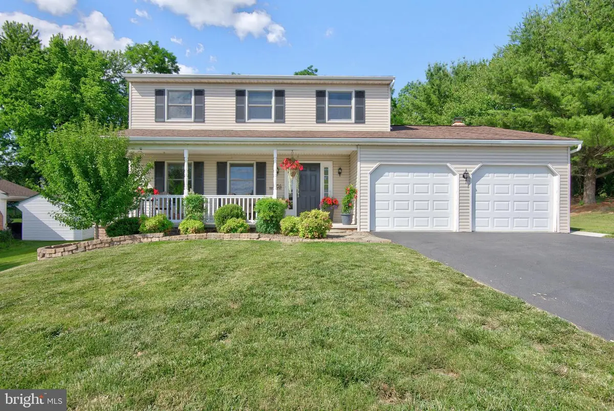 864 Hawthorn Ave, Mechanicsburg, PA 17055 - #1