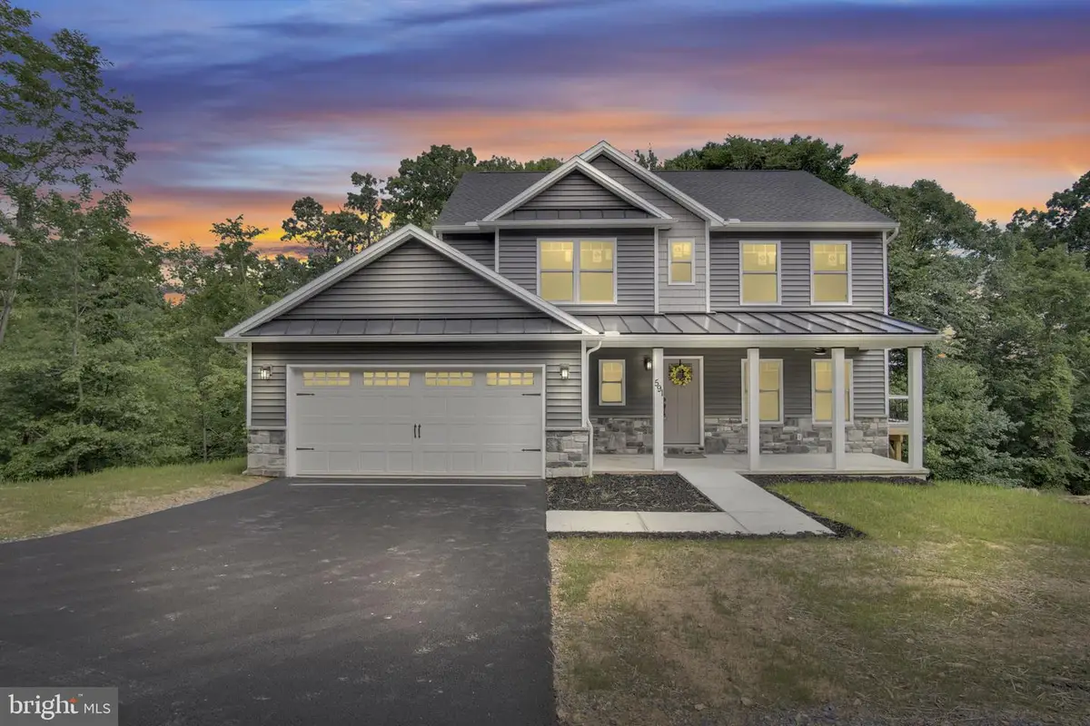 591 Belle Vista Dr, Enola, PA 17025 - #1