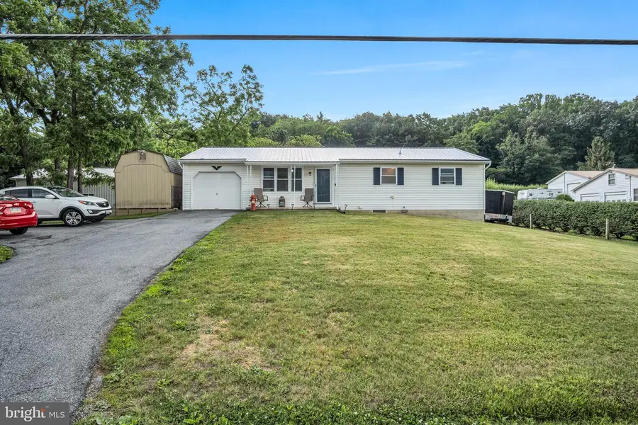 28 Mountain Street, Mount Holly Springs, PA 17065 - #2