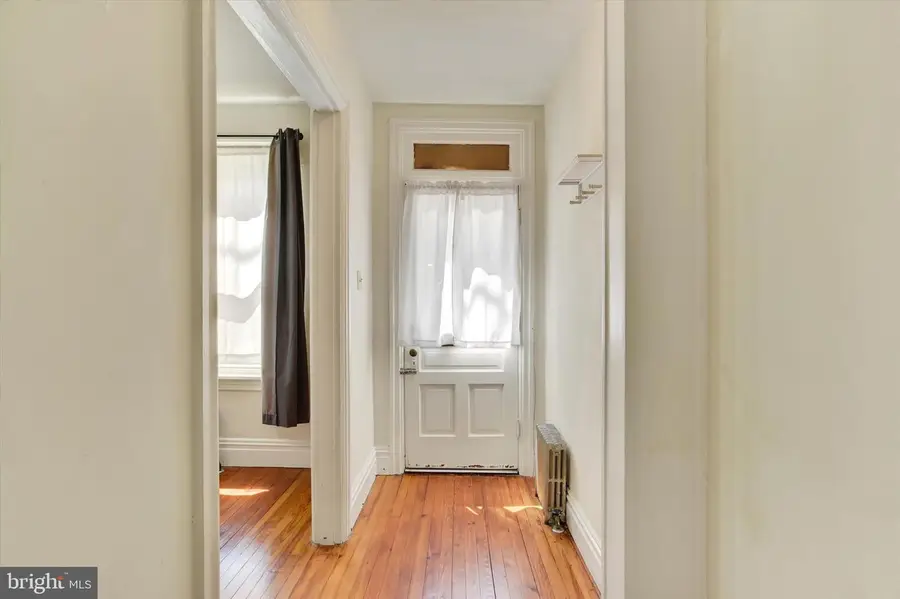 139 N East St, Carlisle, PA 17013 - #2