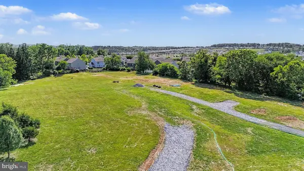 3240 Lisburn Rd #3, MECHANICSBURG, PA 17055