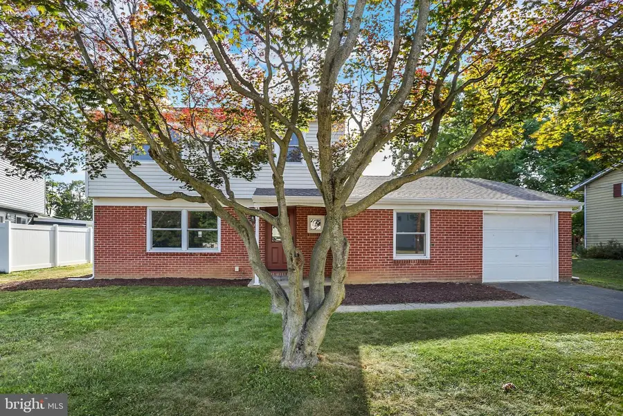 201 Linda Dr, Mechanicsburg, PA 17055 - #2