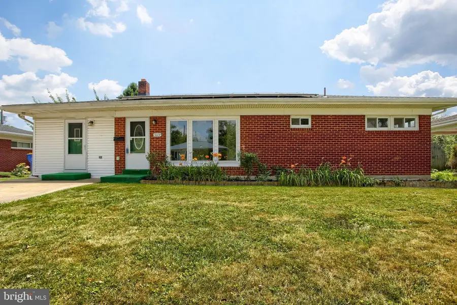 3419 Bedford Dr, Camp Hill, PA 17011 - #2