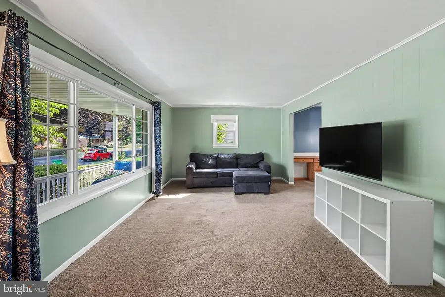 815 Fairview Rd, Carlisle, PA 17013 - #3