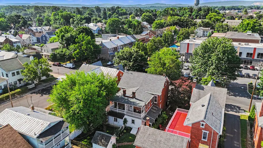 215 Walnut St, Carlisle, PA 17013 - #3