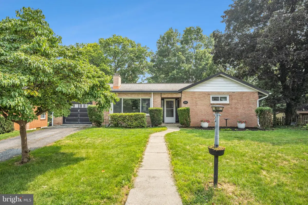 2201 Logan St, Camp Hill, PA 17011 - #1