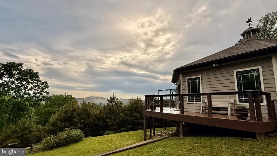 729 High Mountain Rd, Gardners, PA 17324 - #2