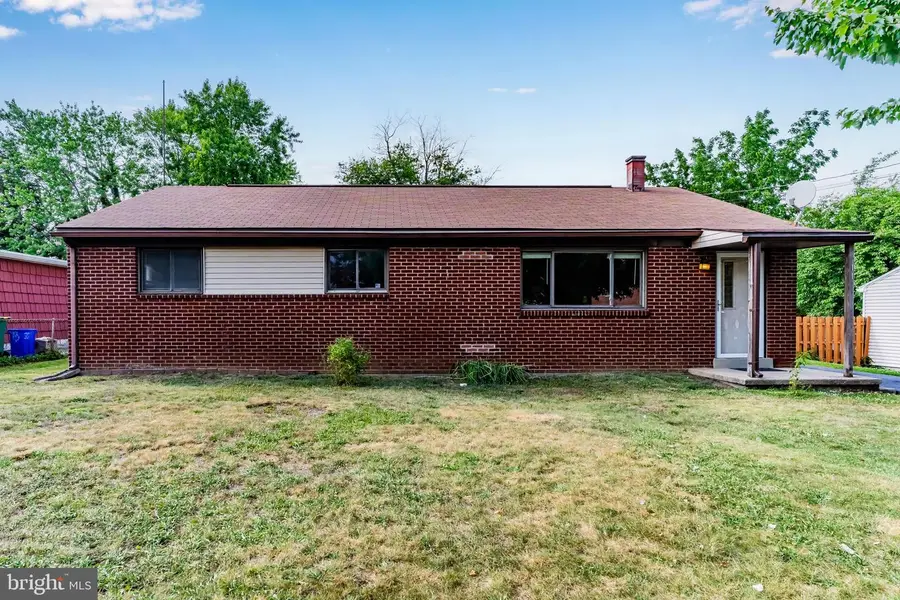 11 W Dulles Dr, Camp Hill, PA 17011 - #2