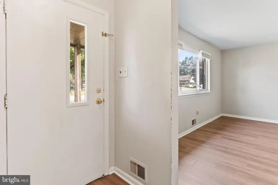 11 W Dulles Dr, Camp Hill, PA 17011 - #3